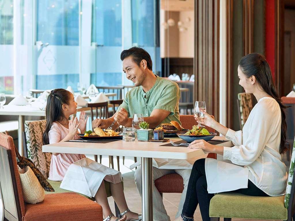Novotel Hanoi Thai Ha Kültér fotó